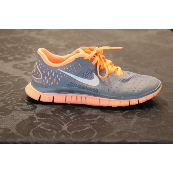 Nike Women's Size 7 Grey Orange Sneakers Nike Free 4.0 V2 Lace Up Running Shoes
